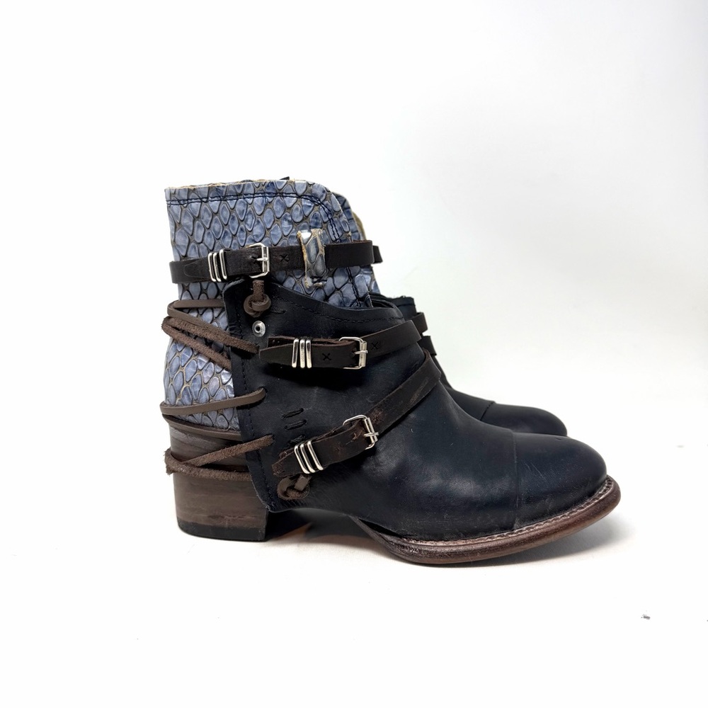 Womens Freebird fb-Crue navy multi blue leather ankle boots/booties size 7